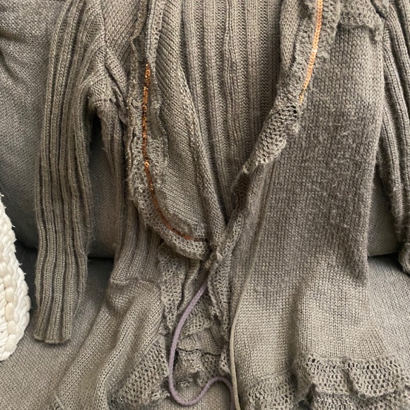 Wrap sweater with sequins - Picture 2 of 5